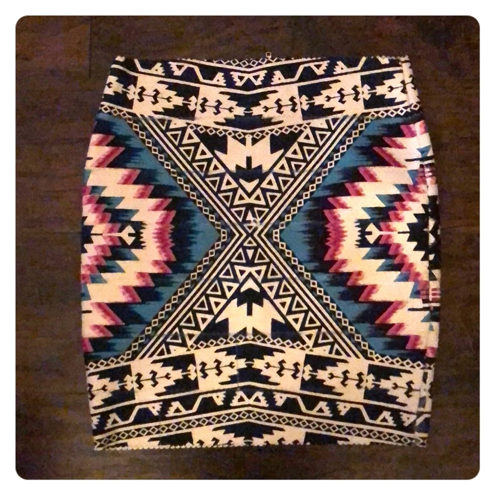 Aztec mini skirt